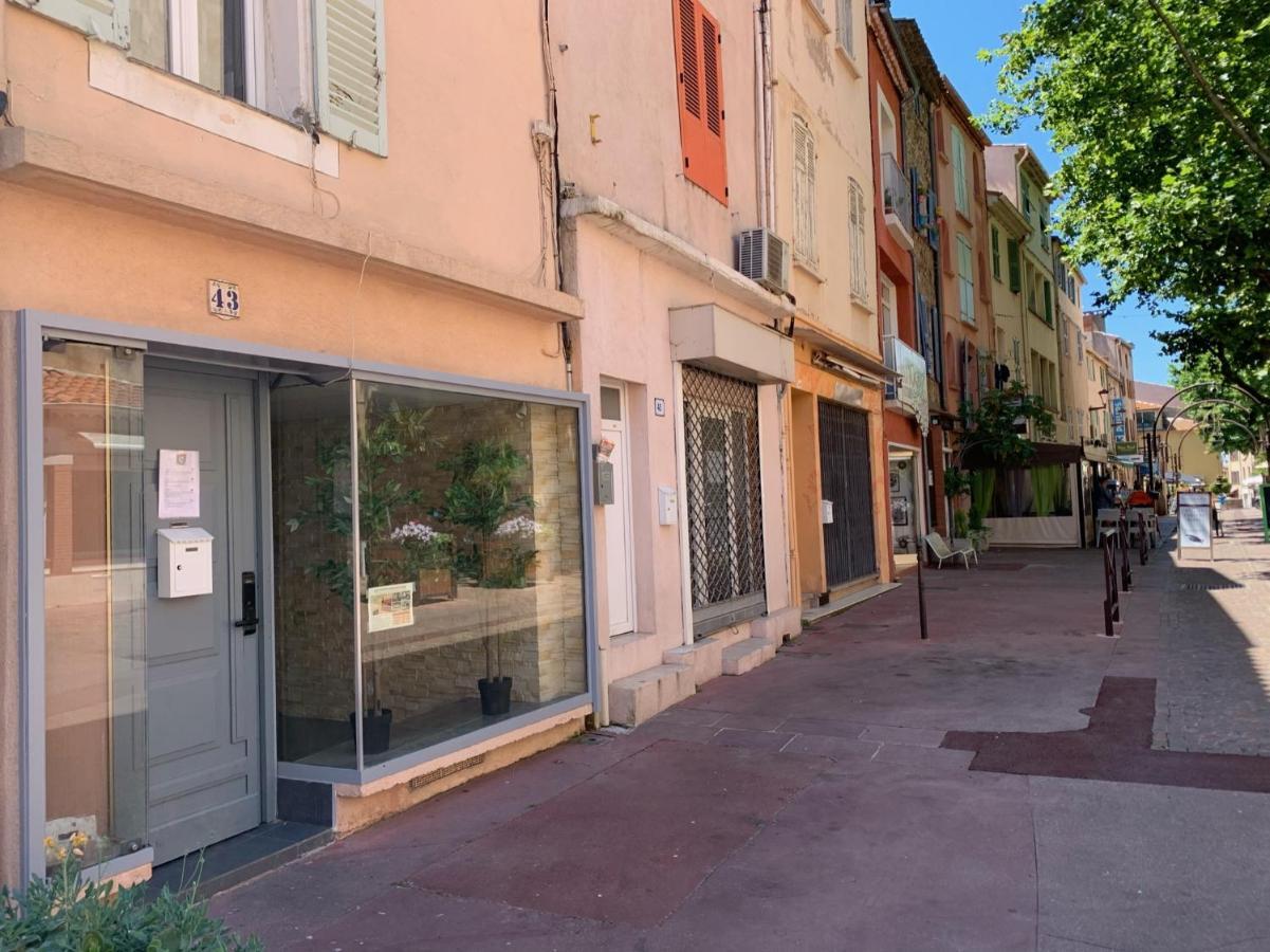 Magnifique Studio Au Coeur Historique De Frejus Exterior photo