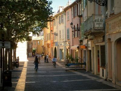 Magnifique Studio Au Coeur Historique De Frejus Exterior photo
